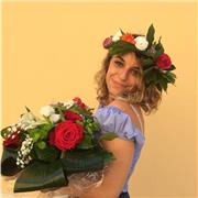 Giovane laureata in relazioni internazionali offre lezioni di inglese individuali e di gruppo